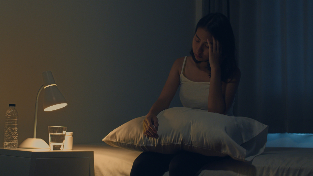 Por qué el insomnio por ansiedad aparece justo al acostarte y cómo afrontarlo